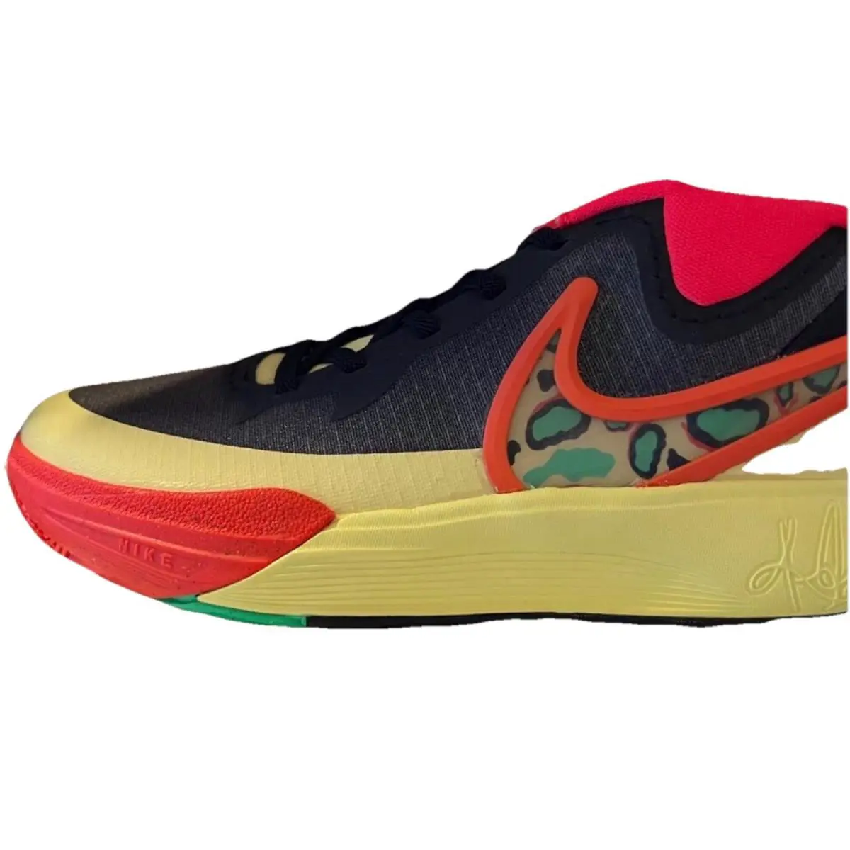 Nike shoes - Multicolor (UPC: 196154605793) 0