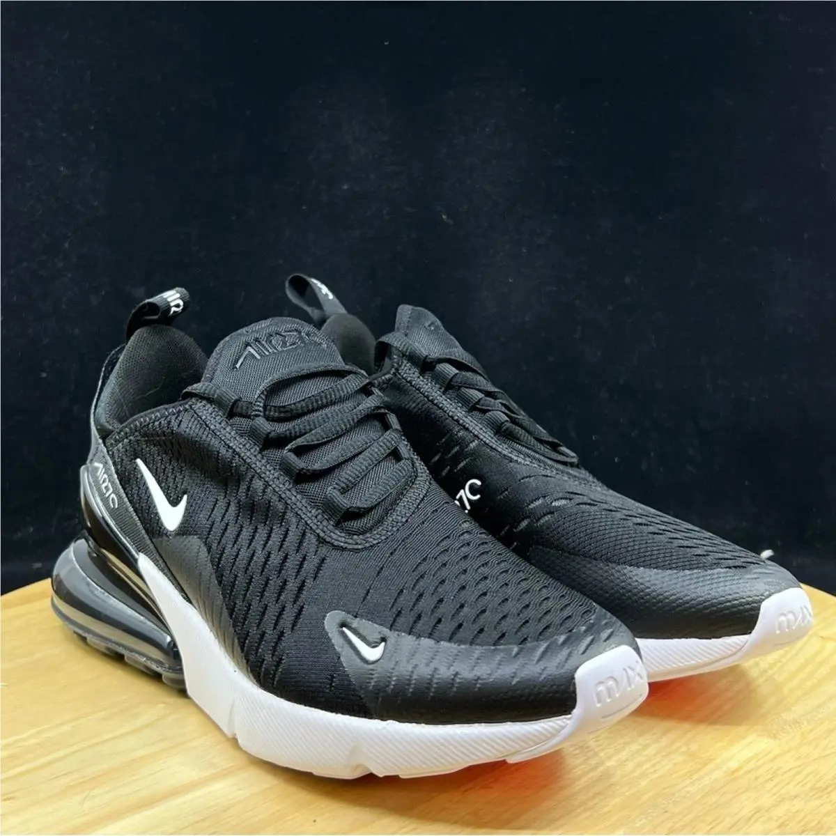 Nike shoes - White 2