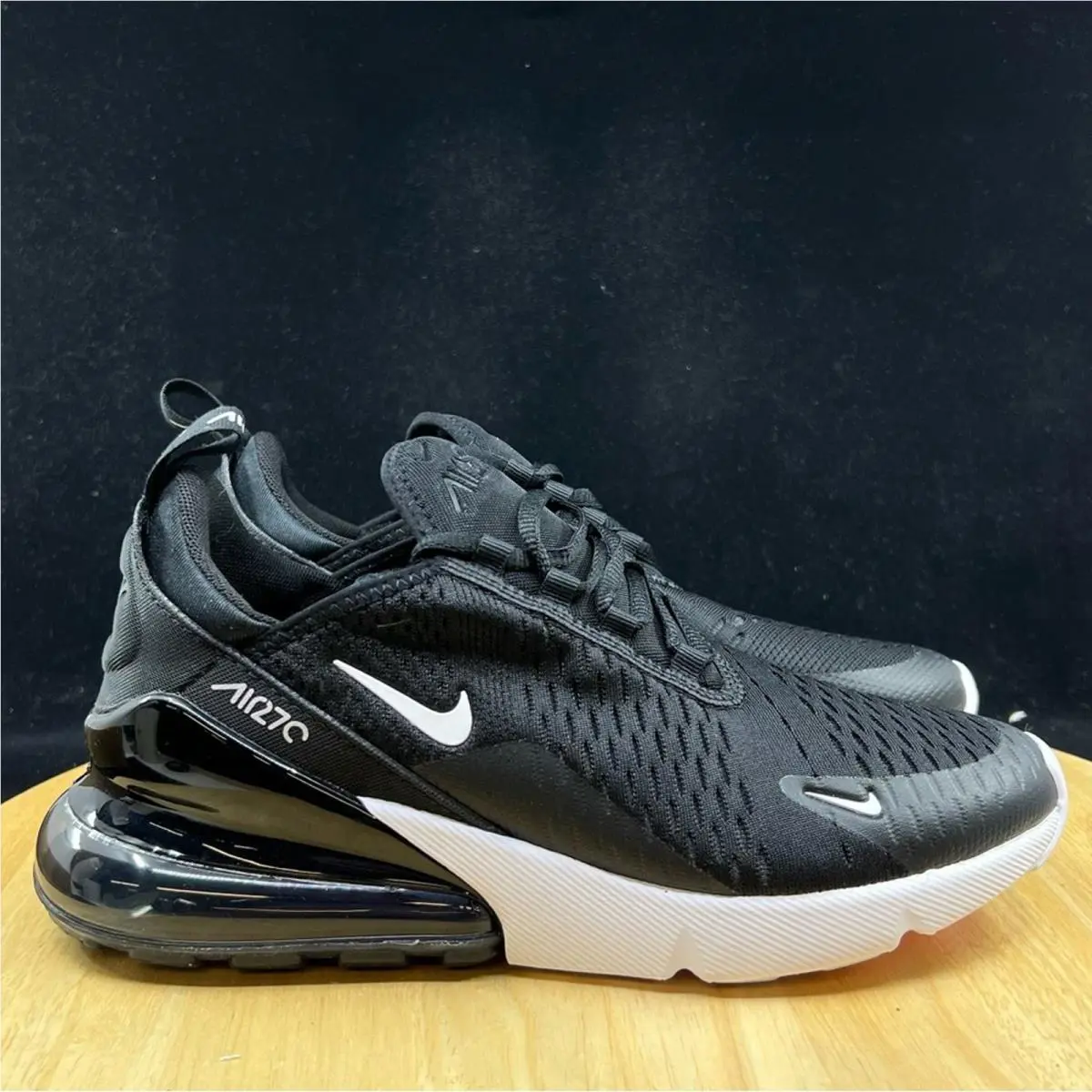 Nike shoes - White 3