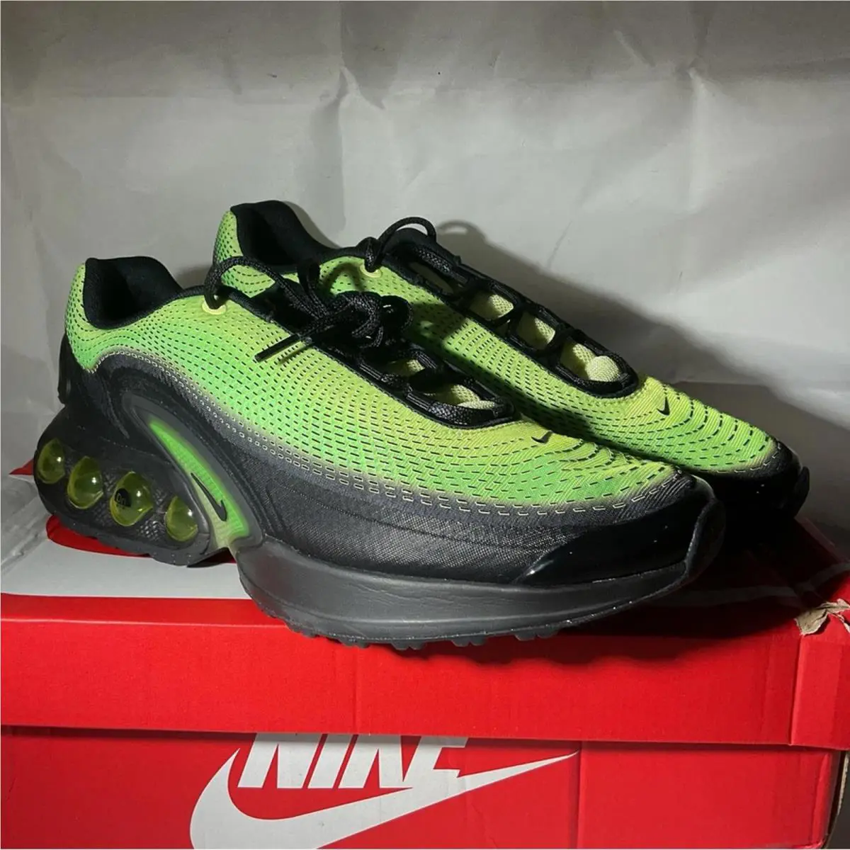 Nike shoes - Black 2