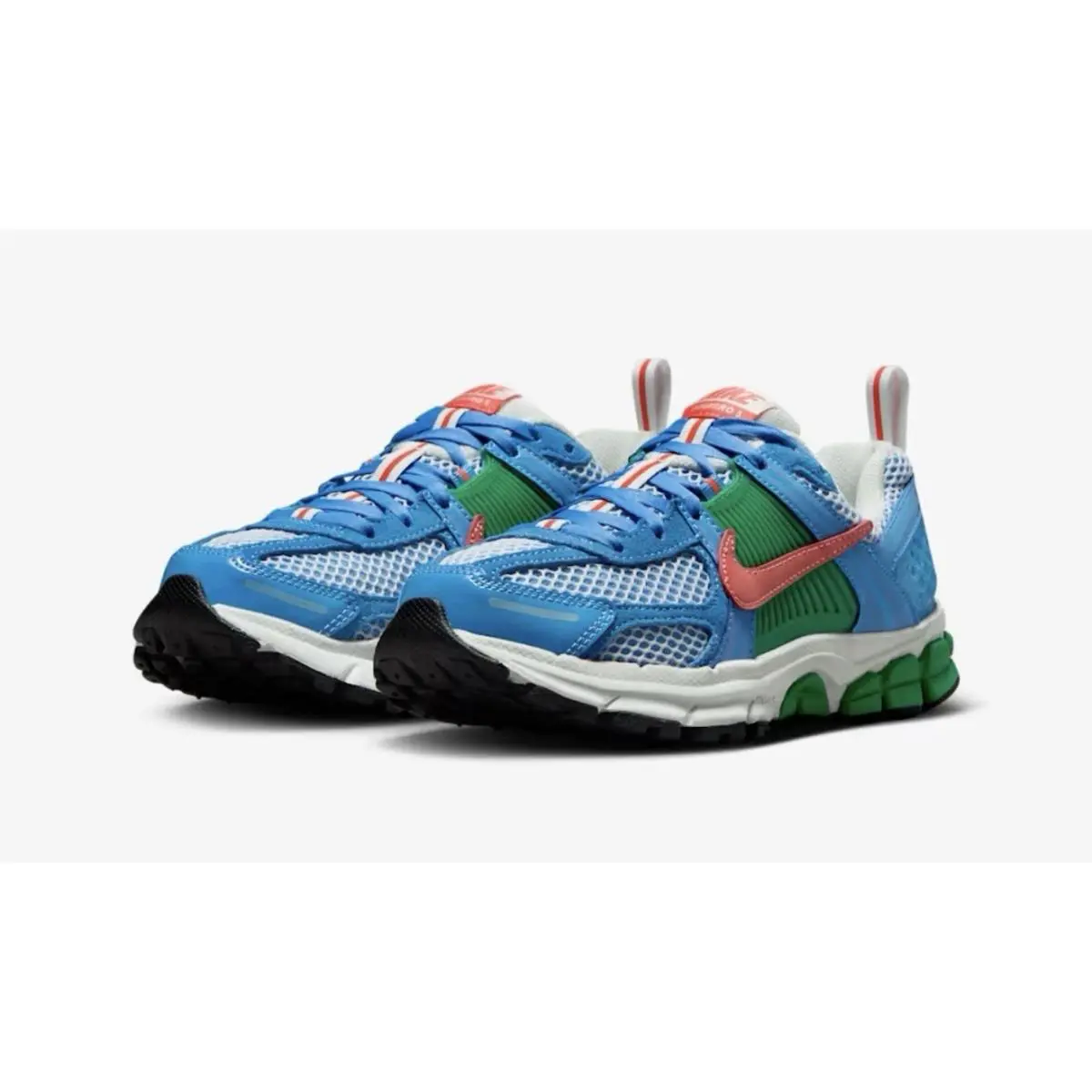 Nike shoes - Multicolor (UPC: 197864080115) 1