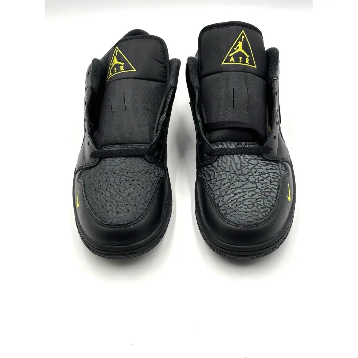Nike shoes - Air Jordan 1 Low SE - IM6568-010 - Black/Anthracite/Tour Yellow 3