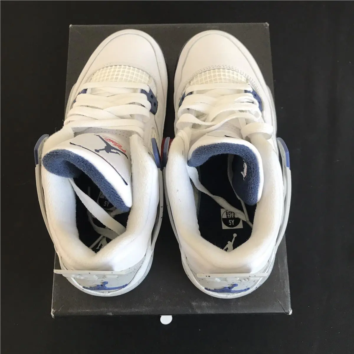 Nike shoes - Jordan 4 Retro - Retro - White (UPC: 00196151825729) 2