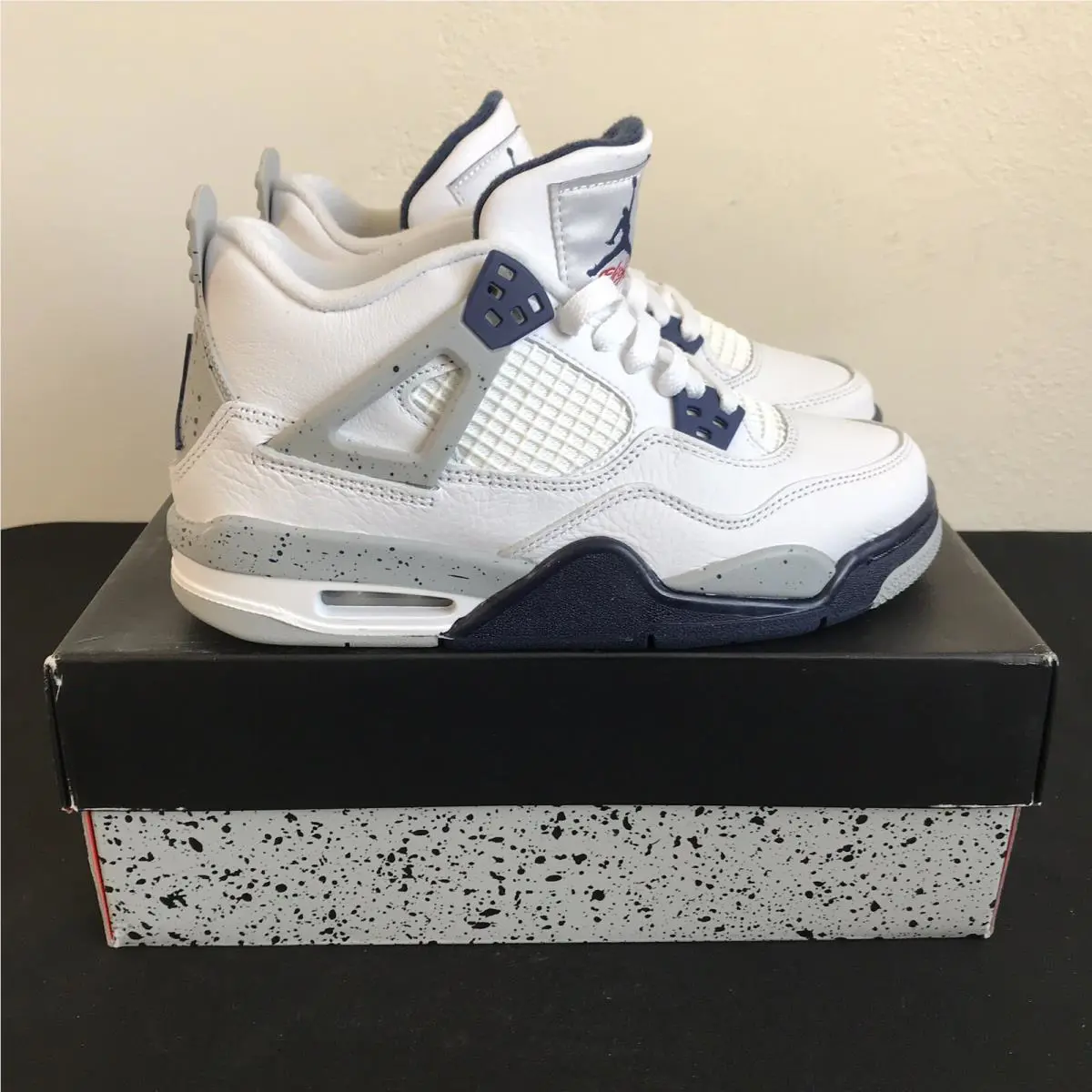 Nike shoes - Jordan 4 Retro - Retro - White (UPC: 00196151825729) 5