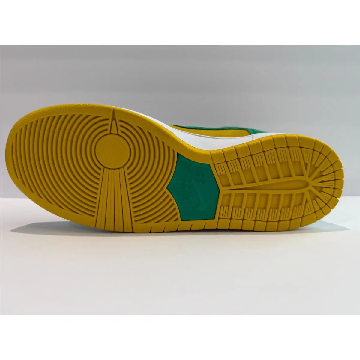 Nike shoes - Nike Dunk Hi - Dunk - 305050-337 - Green (UPC: 0886912212713) 5