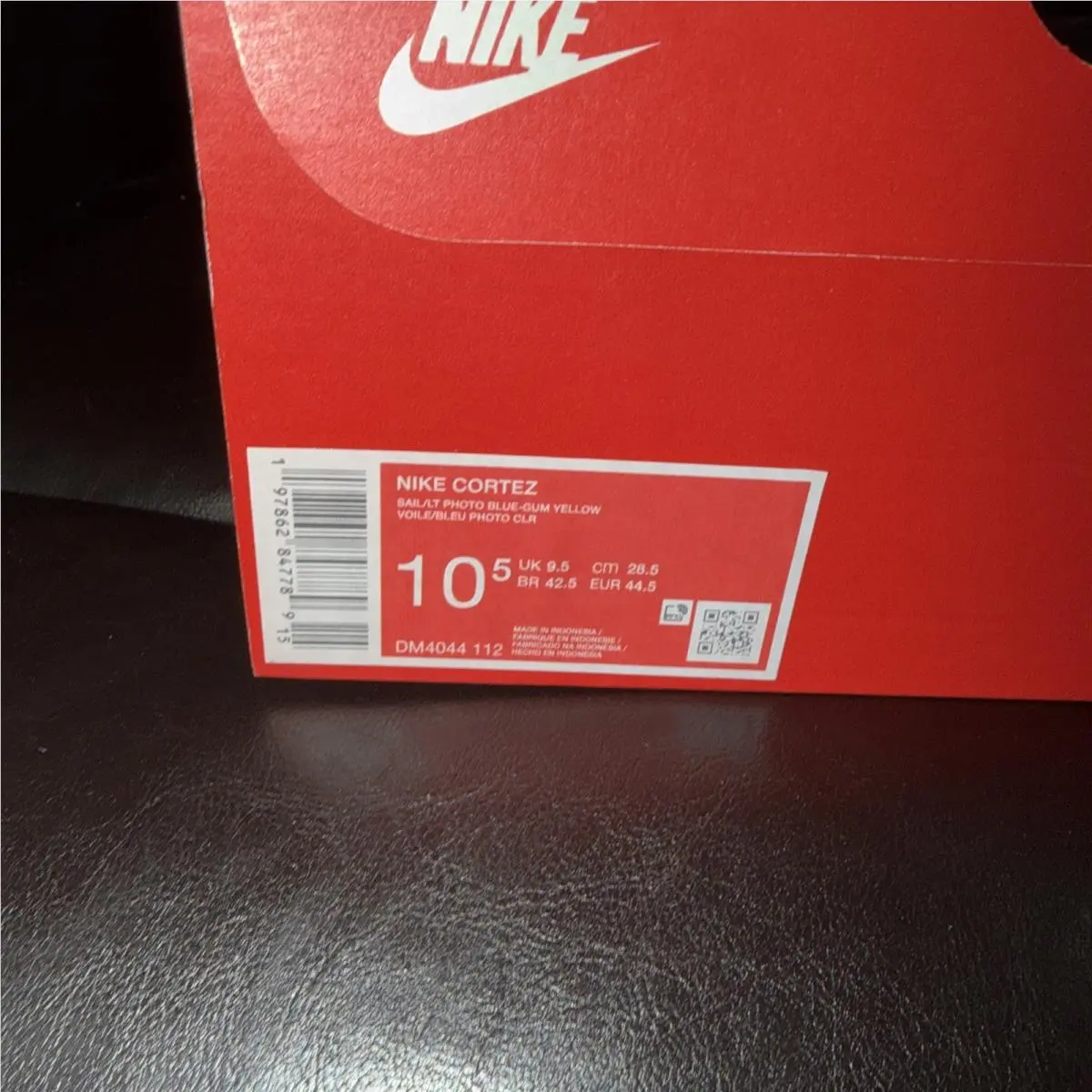 Nike shoes - Sail/Gum Yellow/Light Photo Blue (UPC: 0197862847789) 6