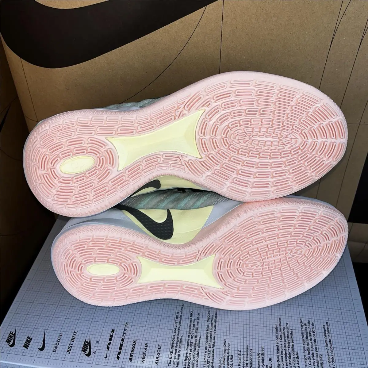 Nike shoes - Nike Sabrina 3 - Sabrina - HF2881-100 - Multicolor 3