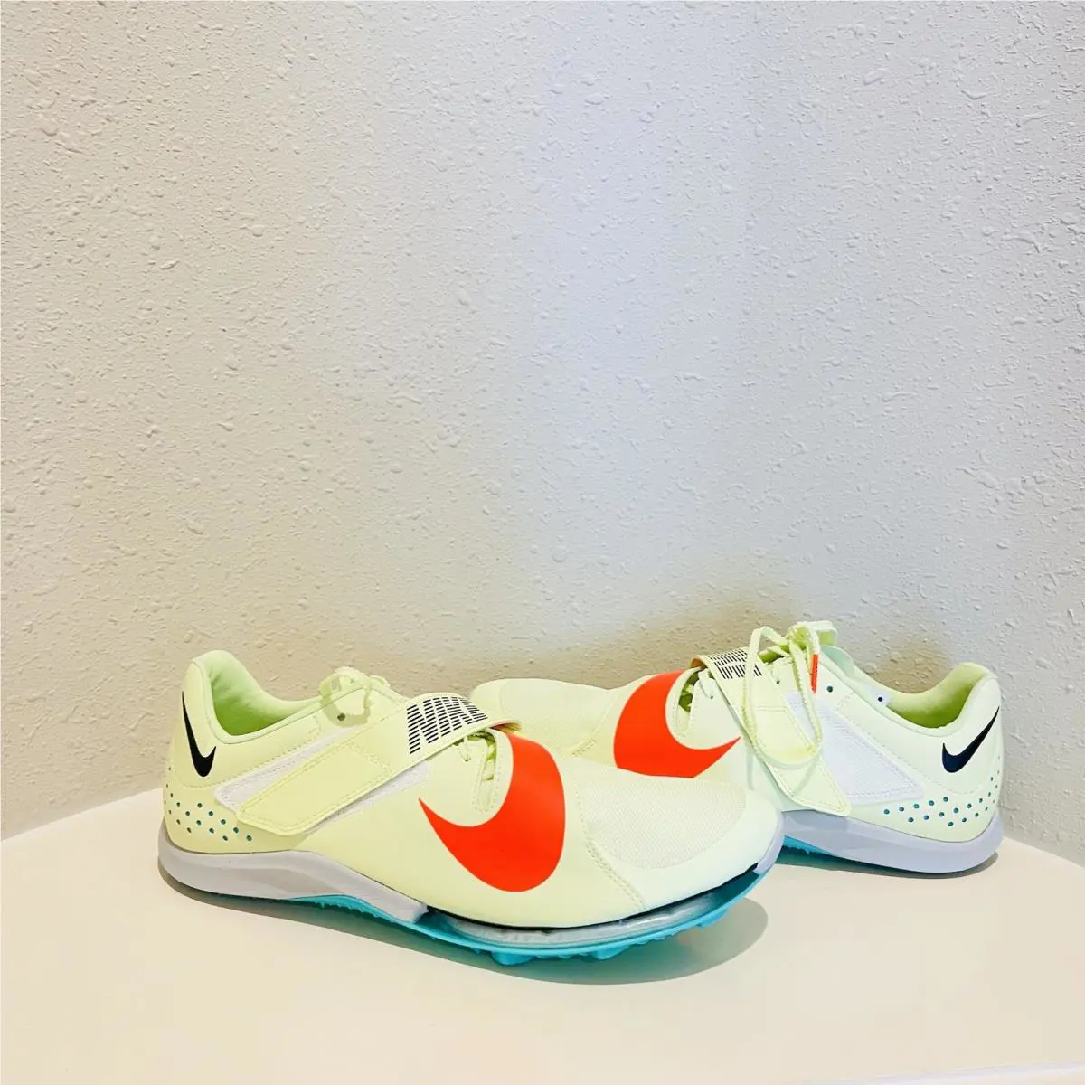 Nike shoes - Nike Zoom LJ - Zoom - Neon yellow 4