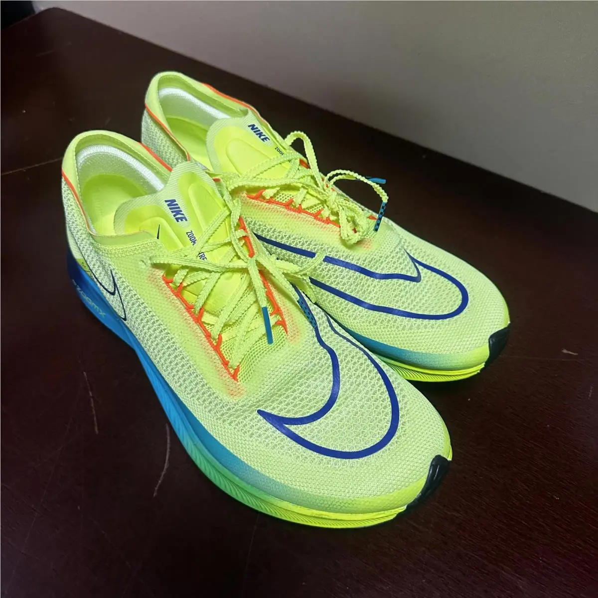 Nike shoes - Green 0