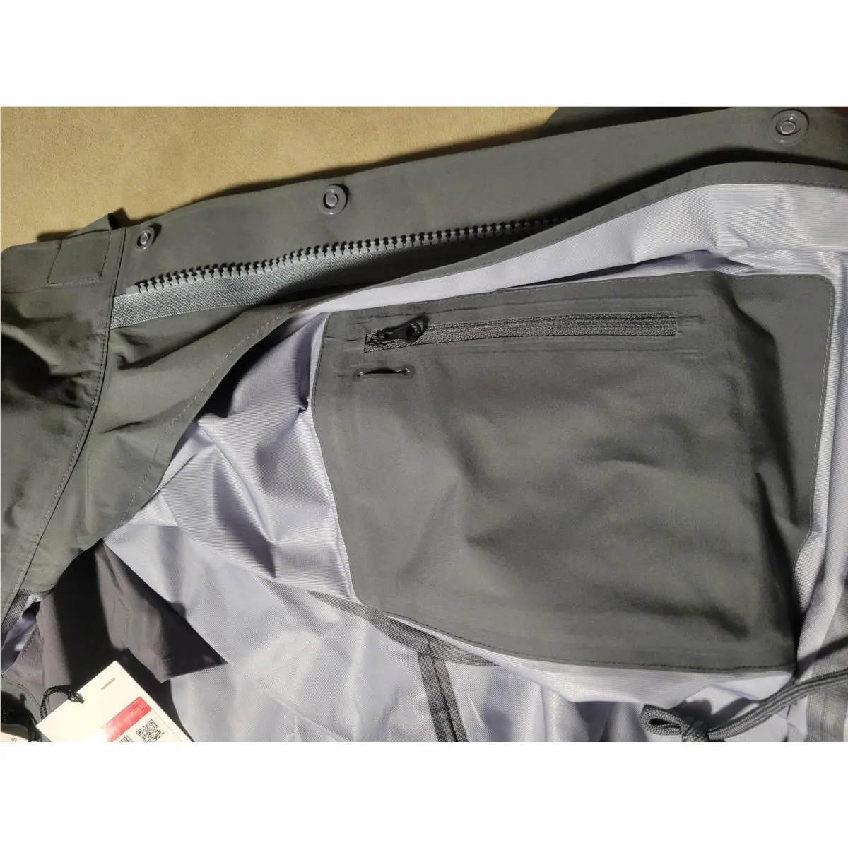 Nike clothing - na - CQ7653065 - Gray 4