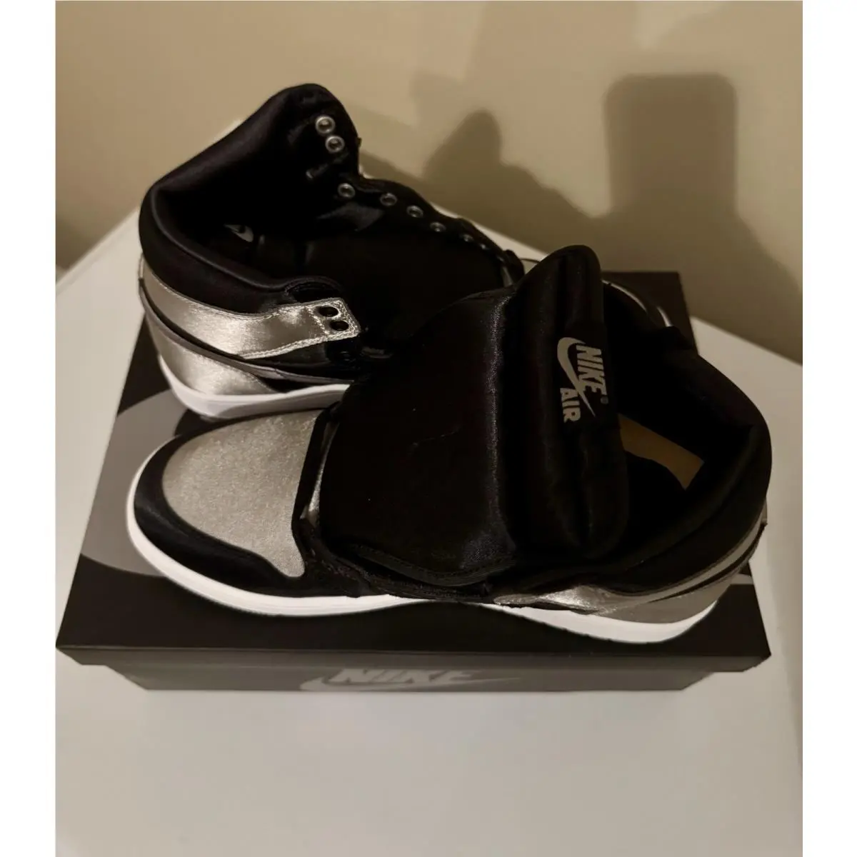 Nike shoes - Air Jordan 1 - Air - Gray (UPC: 197600498488) 1