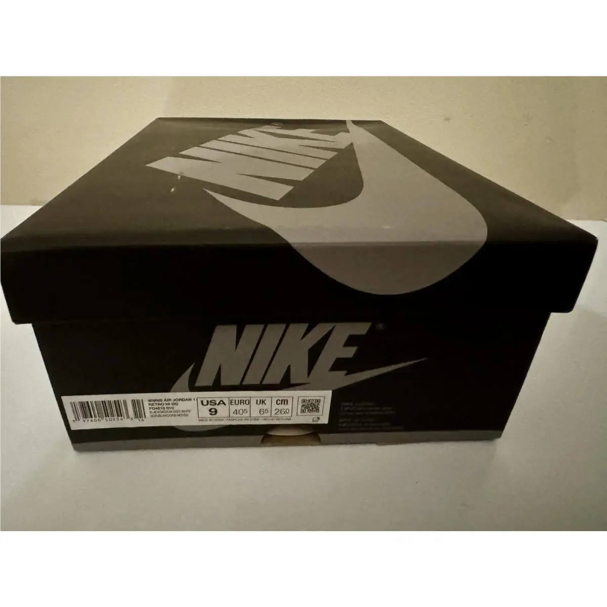 Nike shoes - Air Jordan 1 - Air - Gray (UPC: 197600498488) 6
