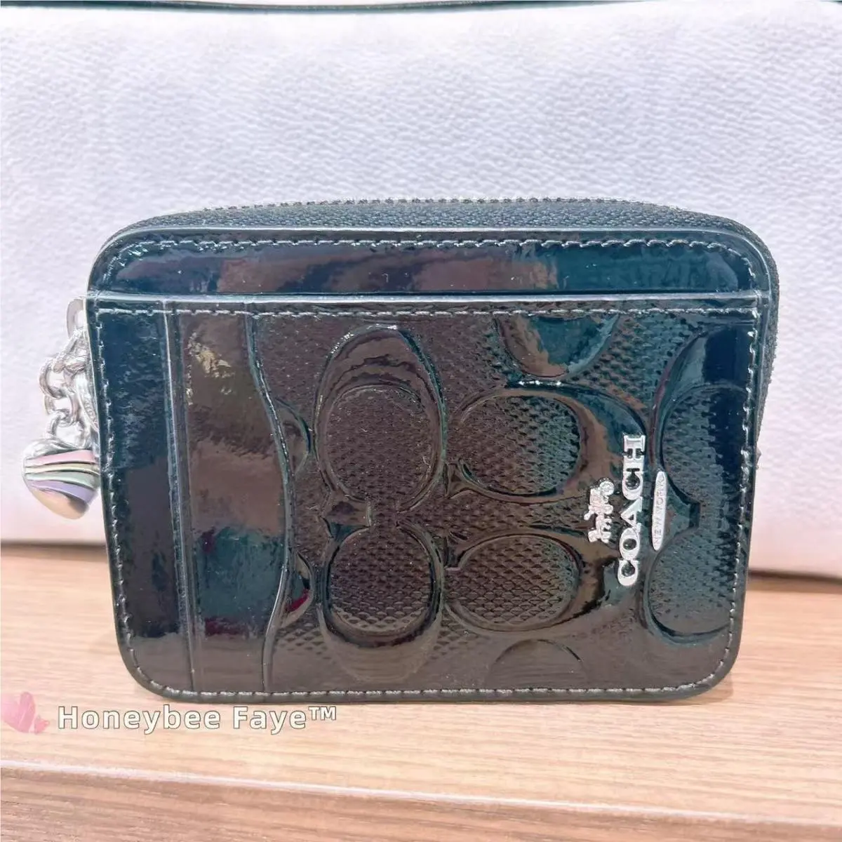 Coach Zip Card Case In Signature Leather with Heart Charm CDQ15/CDY73/CDG82