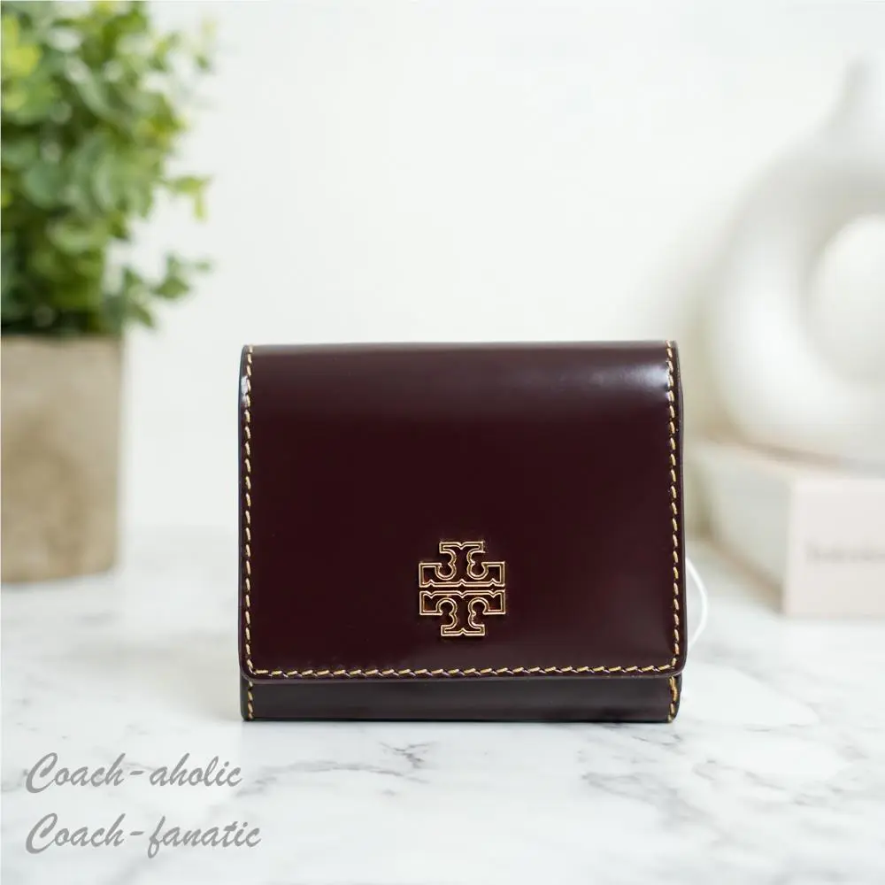 Tory Burch Britten Smooth Compact Leather Wallet in Tempranillo