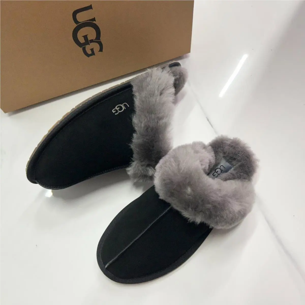 UGG shoes - UGG Scuffette - Scuffette - Black 4