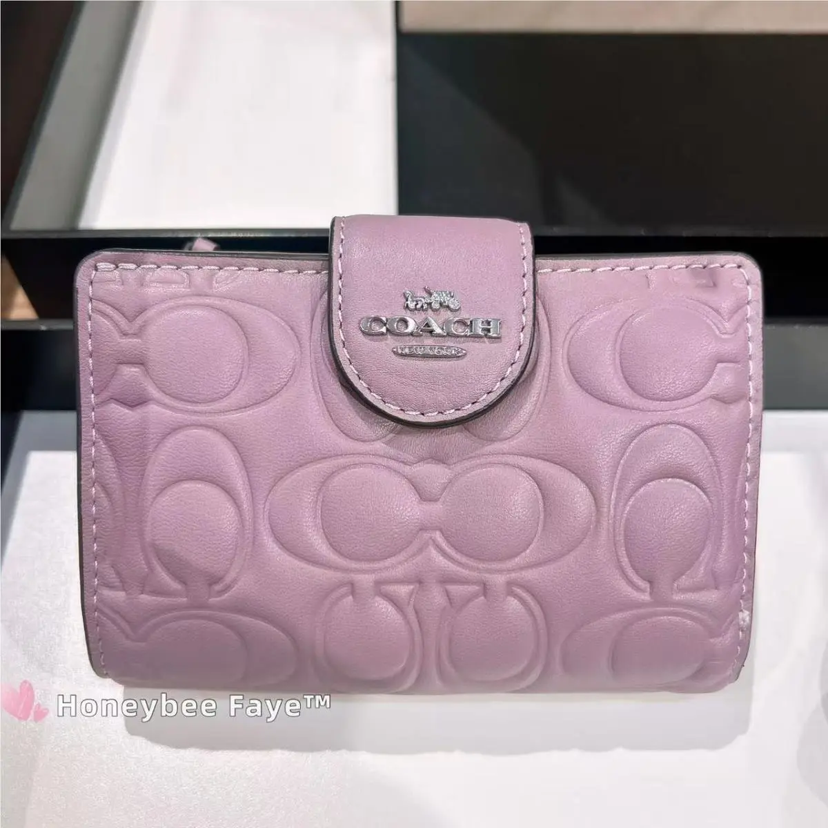 Coach Medium Corner Zip Wallet In Signature Leather CZ341 Jasmine