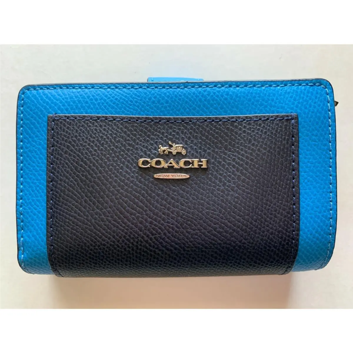 Coach F53839 Colorblock Crossgrain Leather Medium Corner Zip Wallet Azure/mu