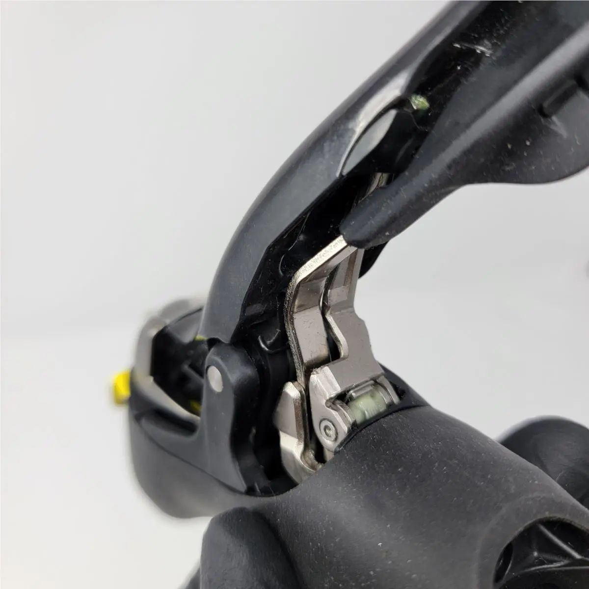 Shimano  - ST-6700-L - ST-6700-L - Black (UPC: 689228605398) 6