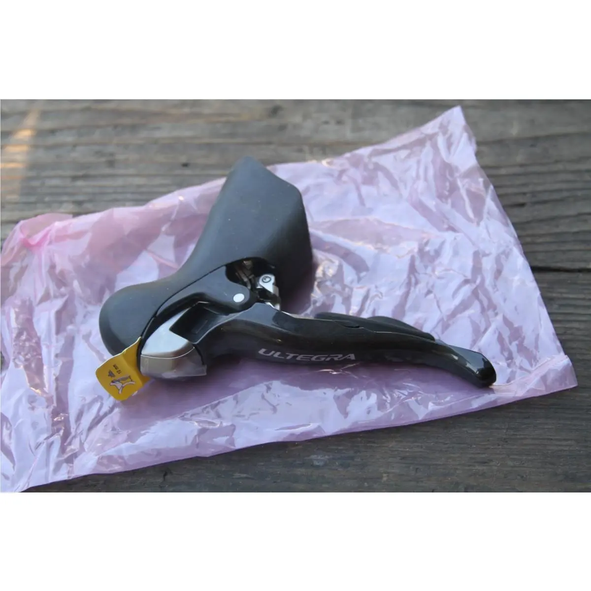 Shimano  - ST-6700-R - ST-6700-R - Black (UPC: 4524667606840) 0
