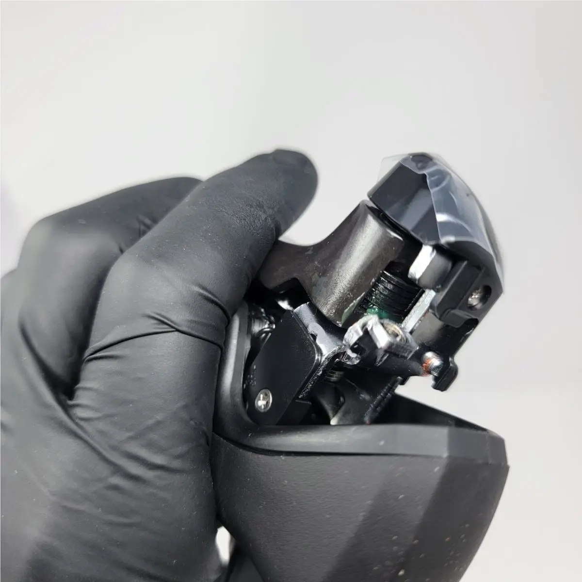 Shimano  - ST-R7000-R - ST-R7000-R - Black (UPC: 689228885851) 7