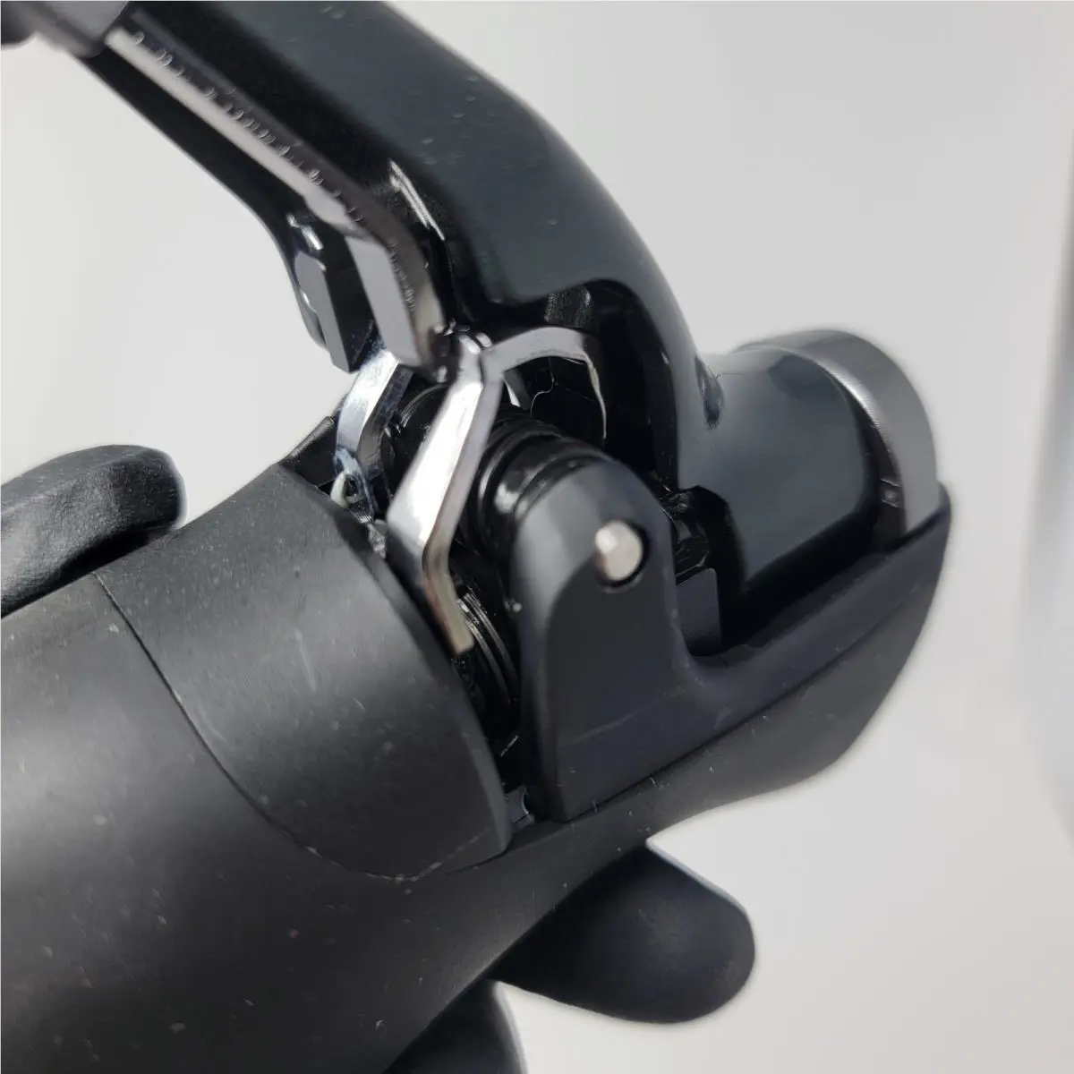 Shimano  - ST-4700-R - ST-4700-R - Black (UPC: 192790521978) 6