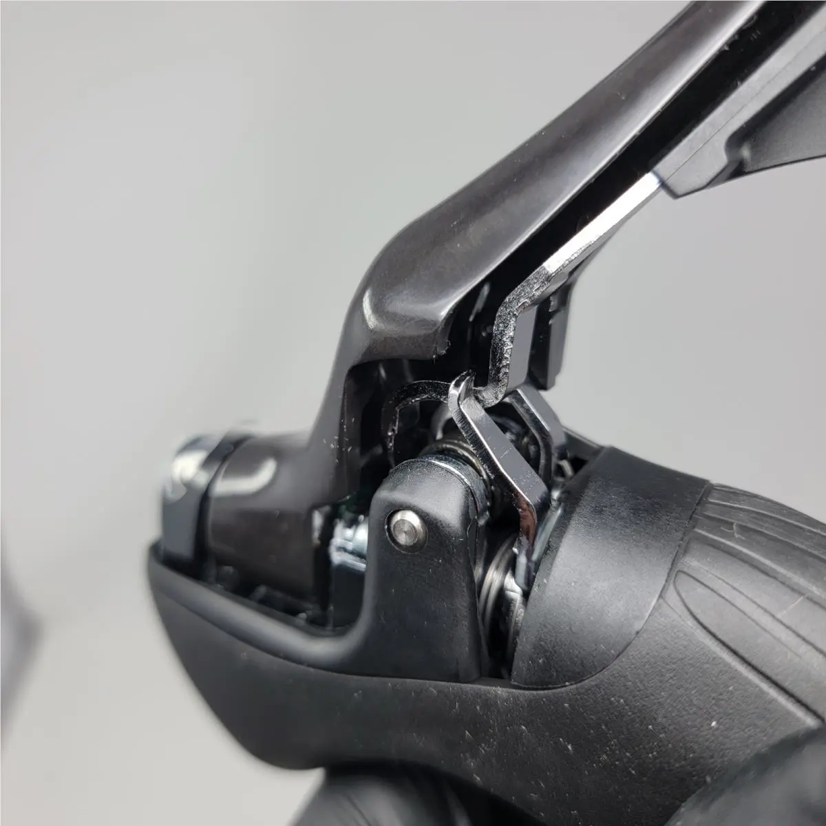 Shimano  - ST-R7000-L - ST-R7000-L - Black (UPC: 689228885837) 6