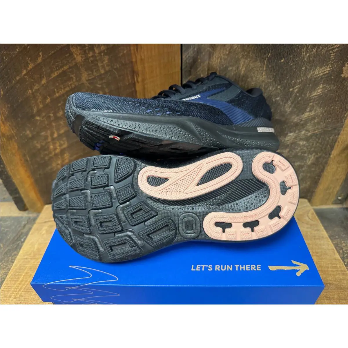 Brooks shoes - Black/Peacoat/Peach 1
