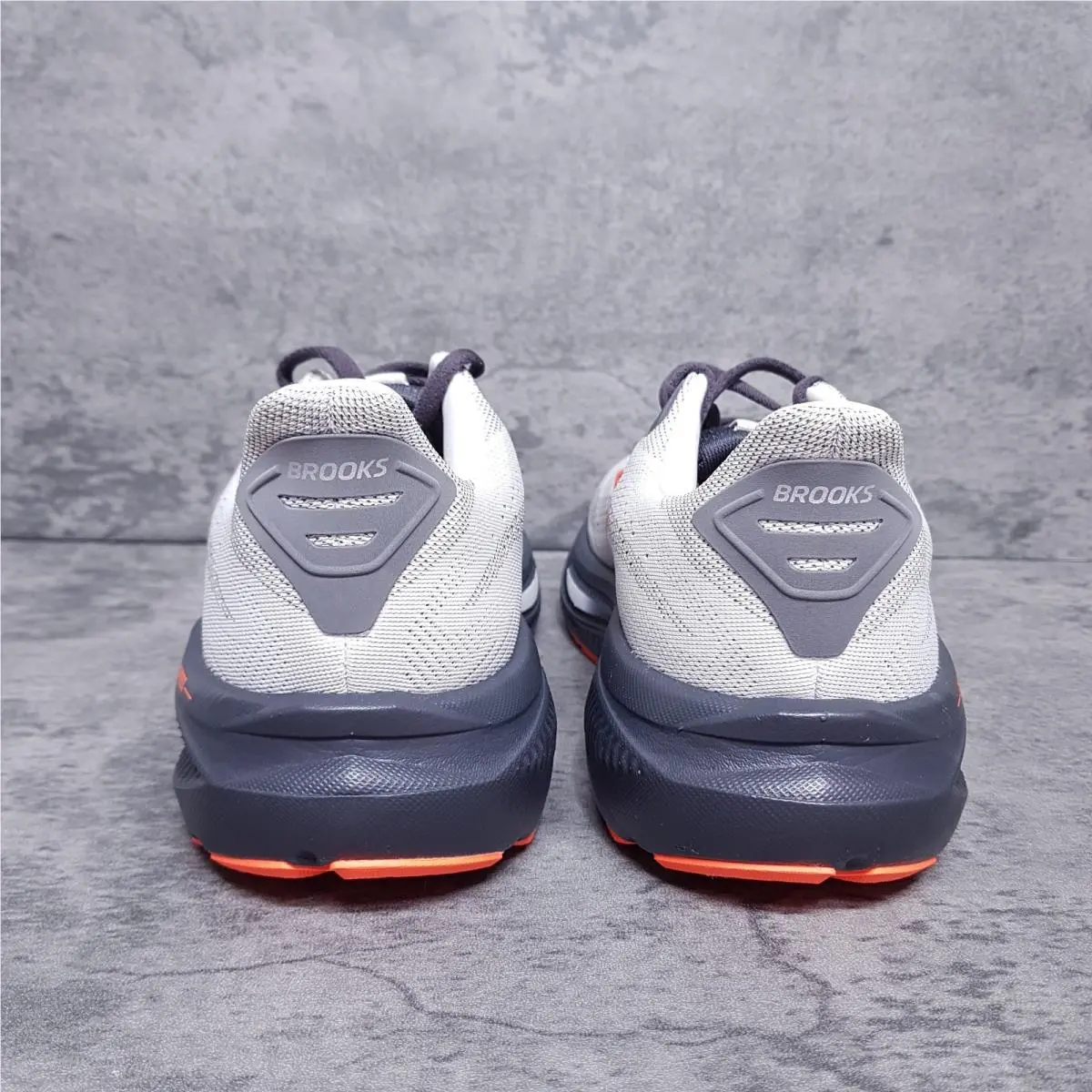 Brooks shoes - Brooks Ghost 17 - Ghost - 110442-1D-048 - Gray 2