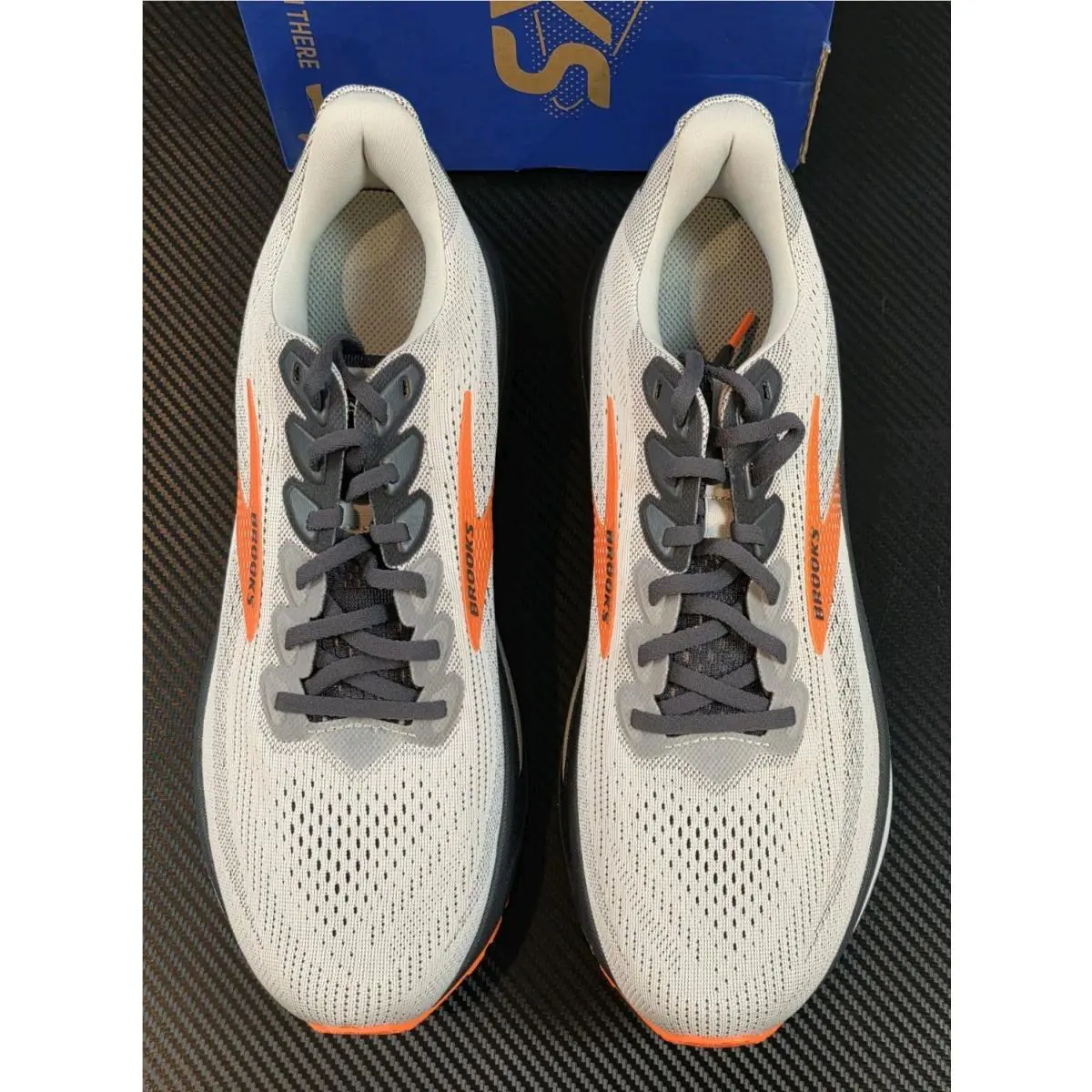 Brooks shoes - Brooks Ghost 17 - Ghost - 110442-1D-048 - Oyster Mushroom/Orange/Ebony 1