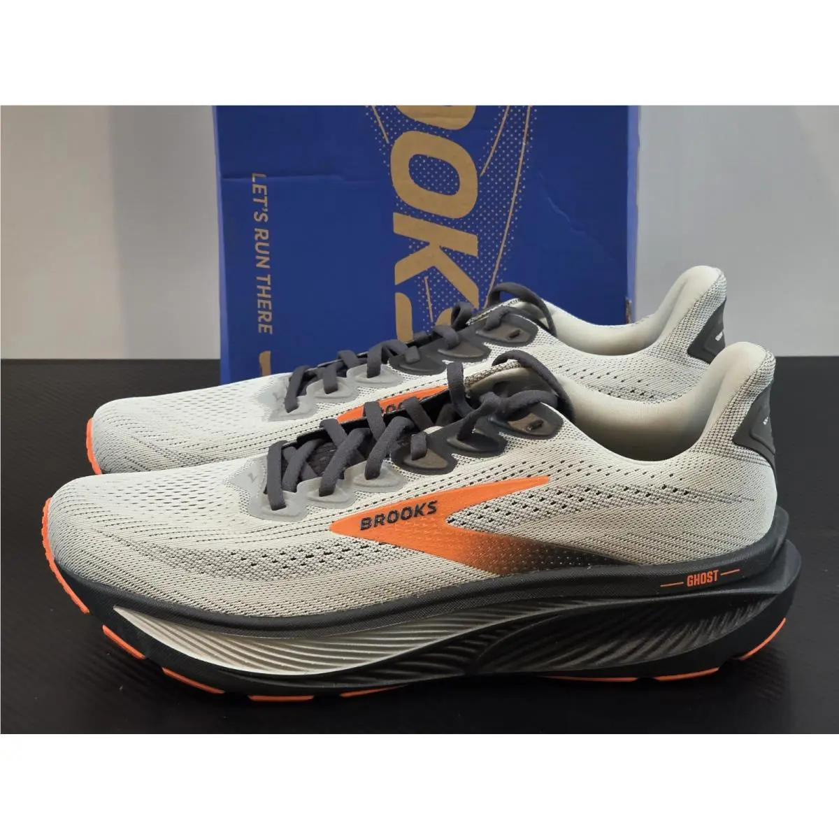 Brooks shoes - Brooks Ghost 17 - Ghost - 110442-1D-048 - Oyster Mushroom/Orange/Ebony 3