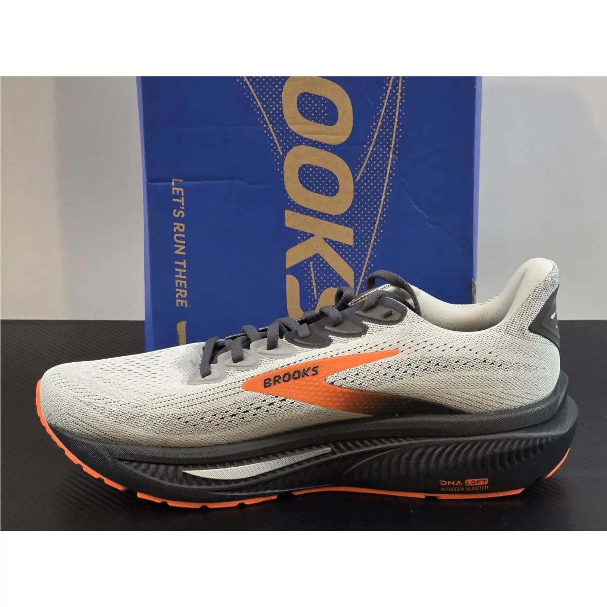 Brooks shoes - Brooks Ghost 17 - Ghost - 110442-1D-048 - Oyster Mushroom/Orange/Ebony 4
