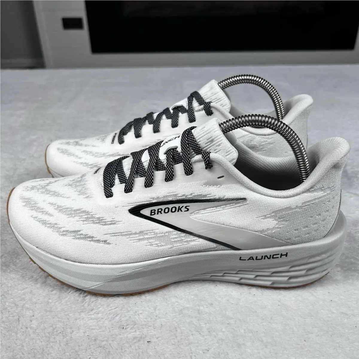 Brooks shoes - Brooks Launch 11 - Launch - 110450 1D 135 - Black (UPC: 0195394587371) 1