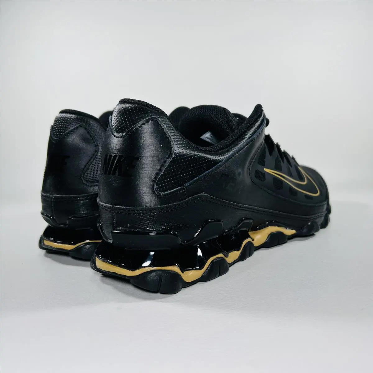 Nike shoes - Nike Reax 8 TR Mesh - 621716 020 - Black / Metallic Gold / Black 9
