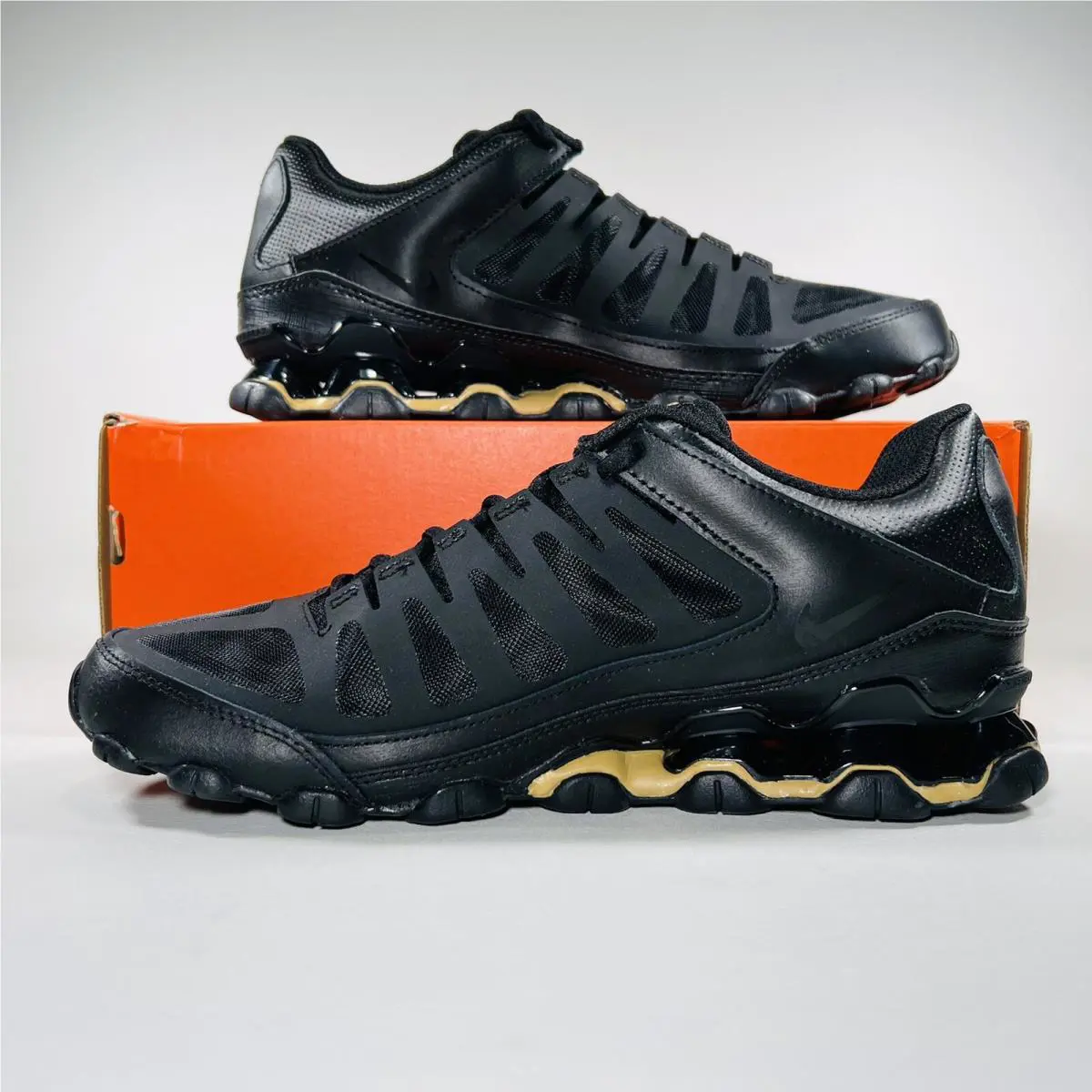 Nike shoes - Nike Reax 8 TR Mesh - 621716 020 - Black / Metallic Gold / Black 0