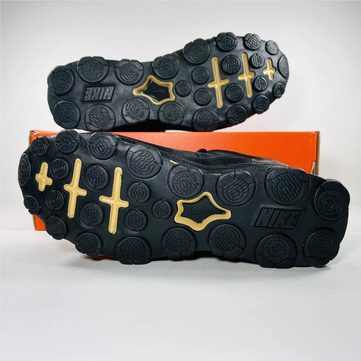 Nike shoes - Nike Reax 8 TR Mesh - 621716 020 - Black / Metallic Gold / Black 13