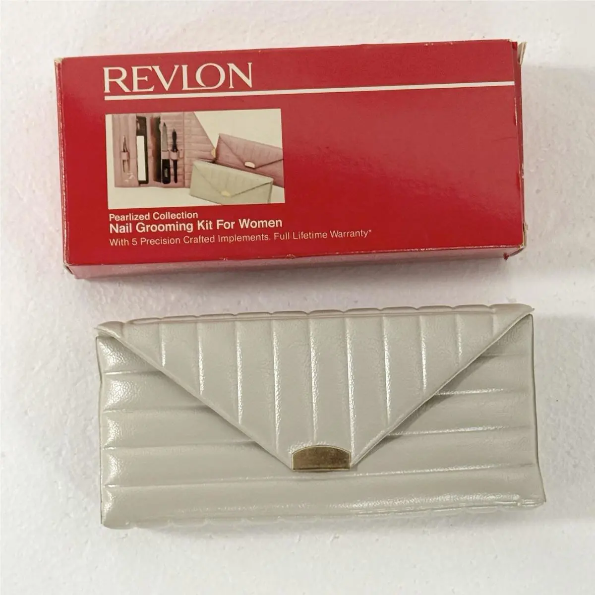 Revlon Pearlized Nail Grooming Kit Women Nail Manicure Set Mock Tortoise Comb