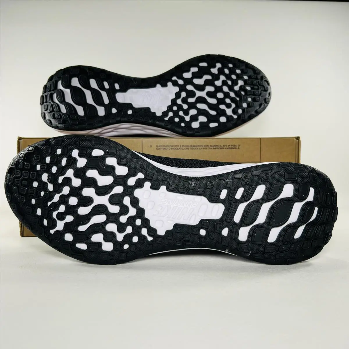 Nike shoes - Nike Revolution 6 - Revolution - DC3728-003 - Black / White 1