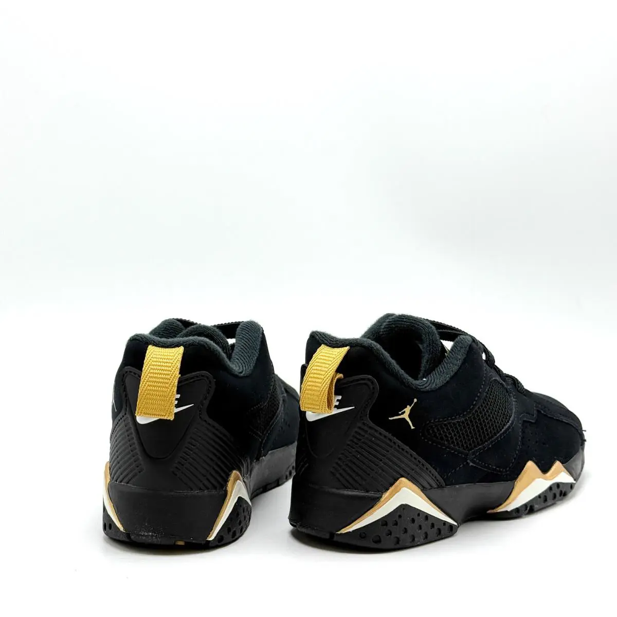 Nike shoes - Black 2
