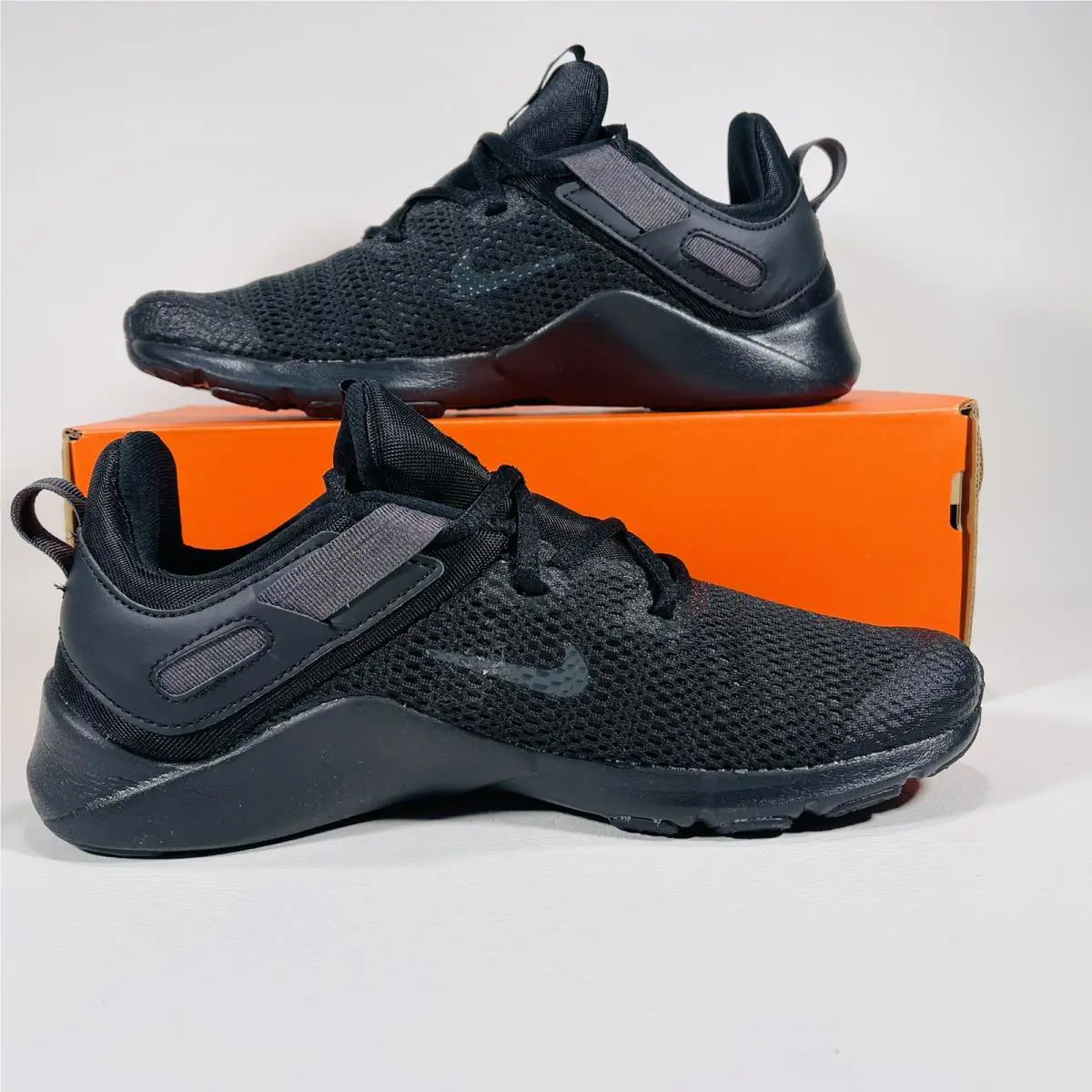 Nike shoes - Nike Legend Essential - Legend Essential - CD0212-004 - Black / Anthracite- Anthracite 12