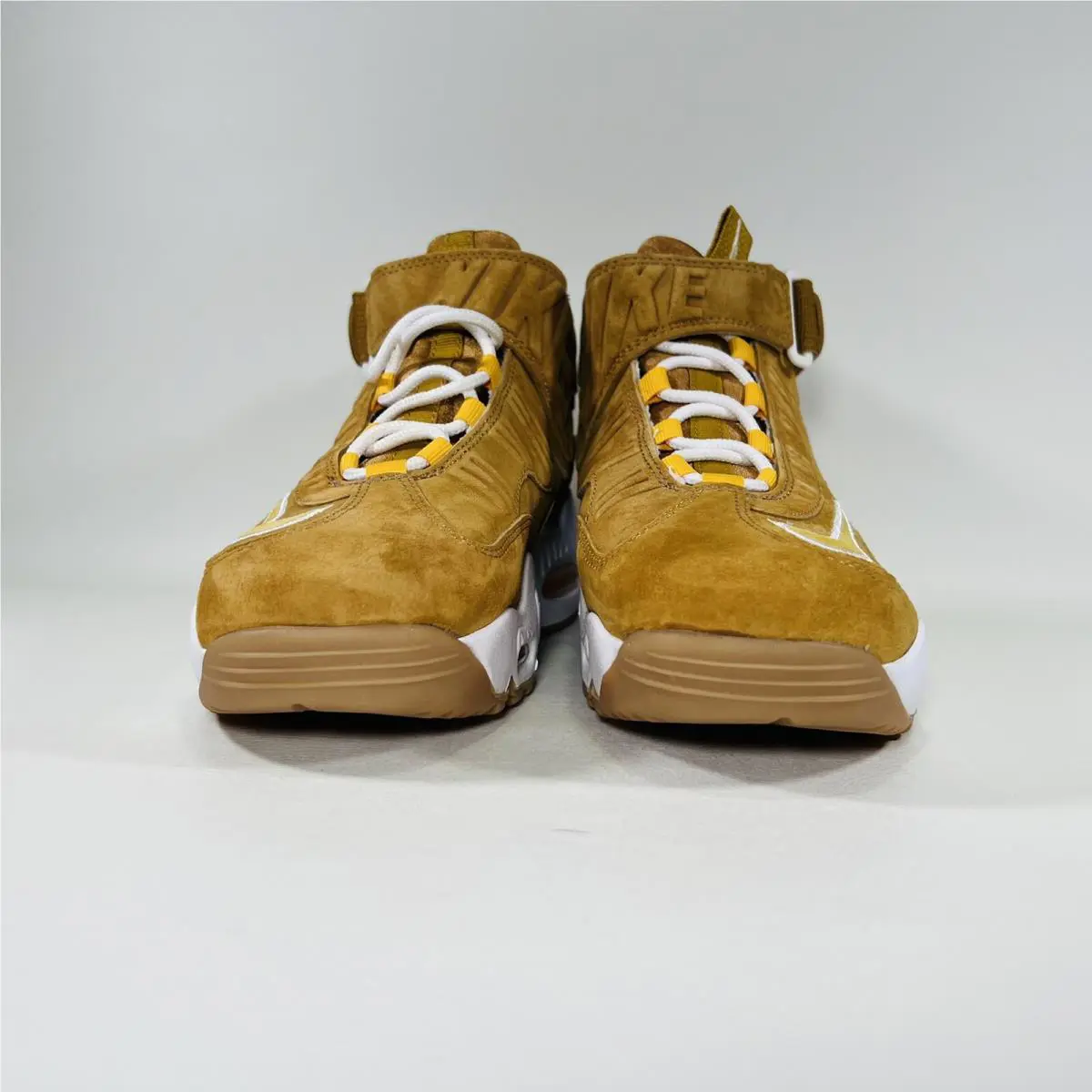 Nike shoes - Nike Air Griffey Max - Air Griffey Max - D06684 700 - Wheat / White / Gum Light Brown / Pollen 2