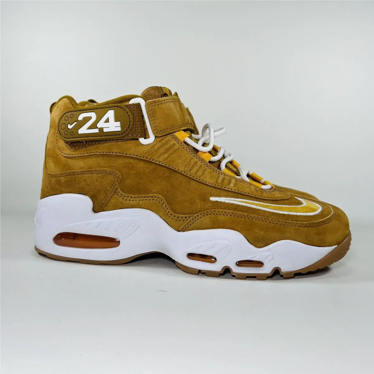 Nike shoes - Nike Air Griffey Max - Air Griffey Max - D06684 700 - Wheat / White / Gum Light Brown / Pollen 4