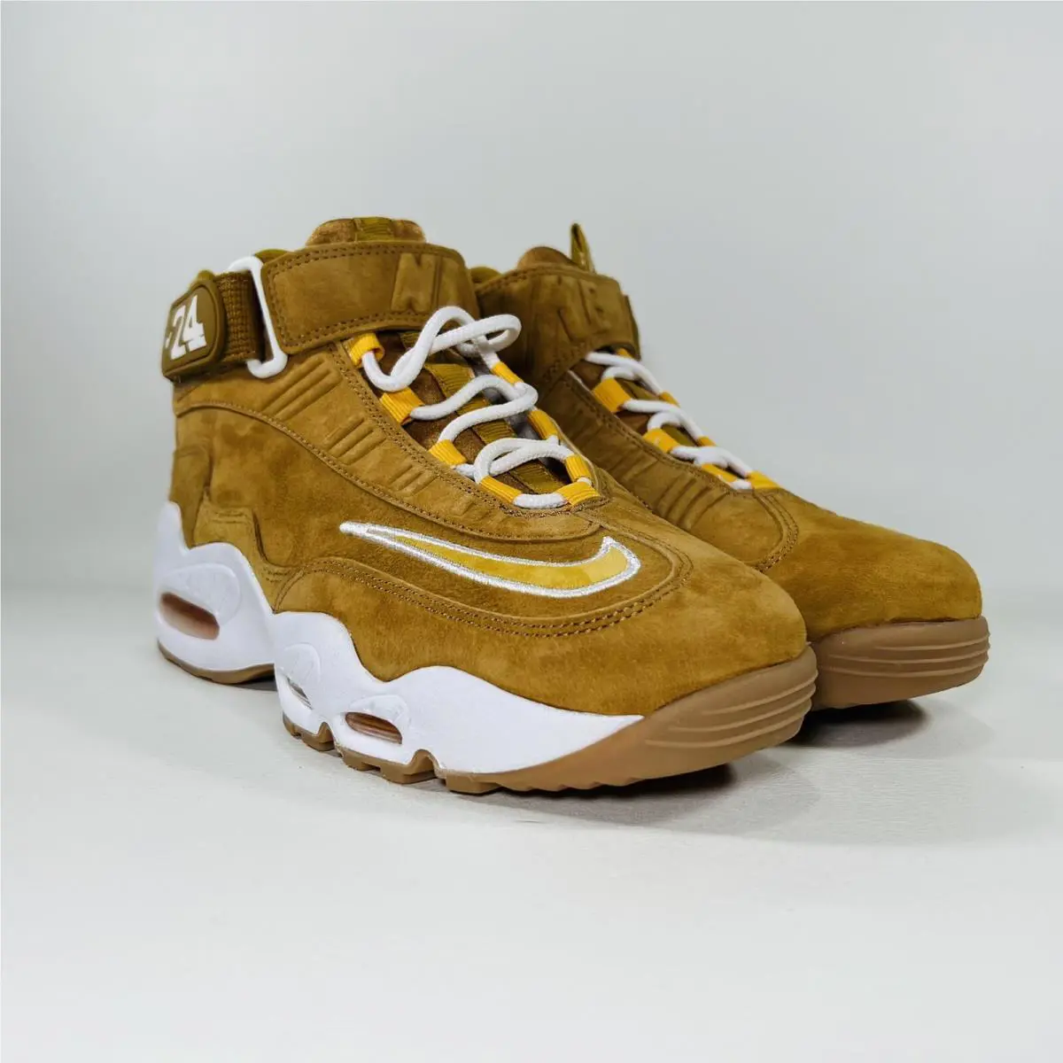 Nike shoes - Nike Air Griffey Max - Air Griffey Max - D06684 700 - Wheat / White / Gum Light Brown / Pollen 7