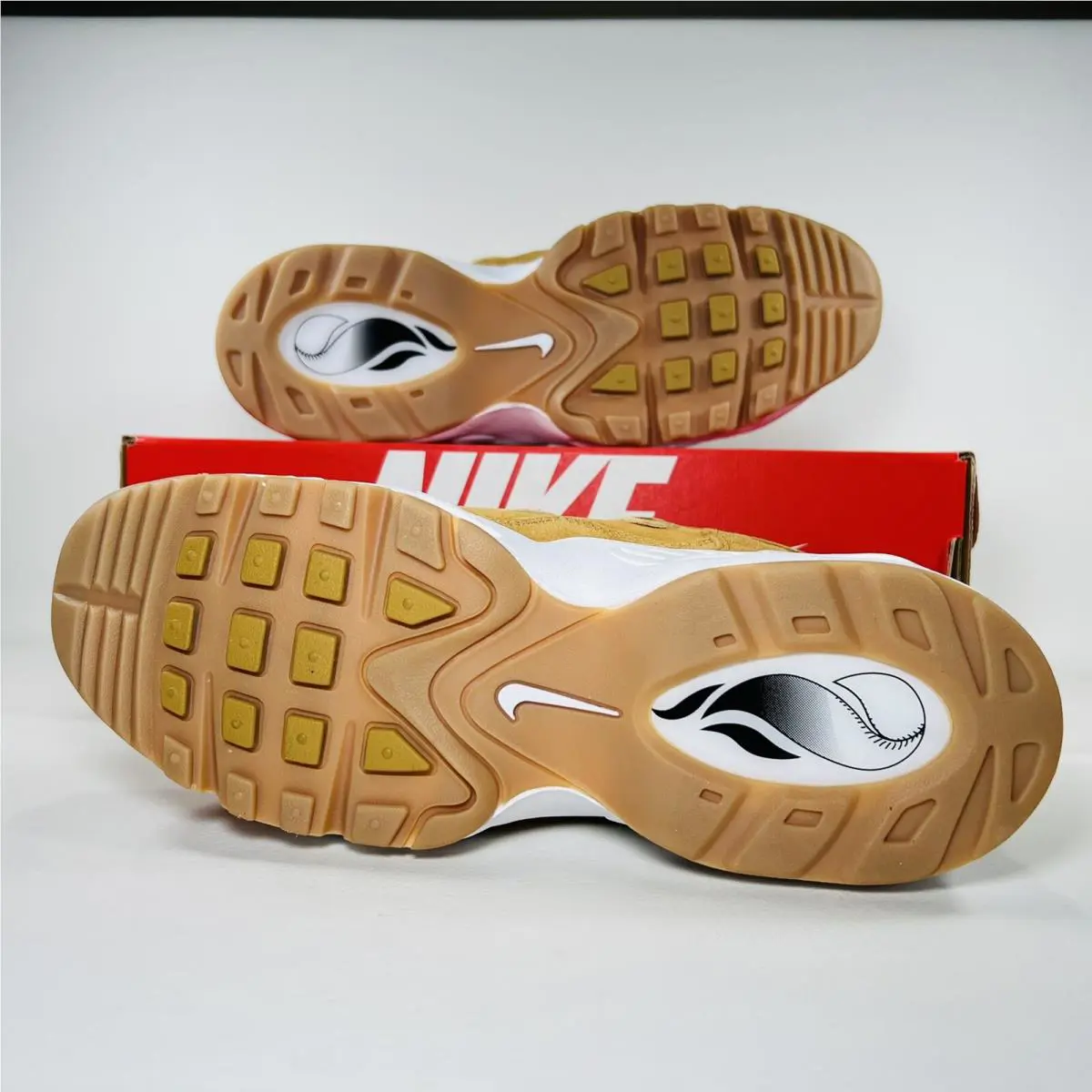 Nike shoes - Nike Air Griffey Max - Air Griffey Max - D06684 700 - Wheat / White / Gum Light Brown / Pollen 1