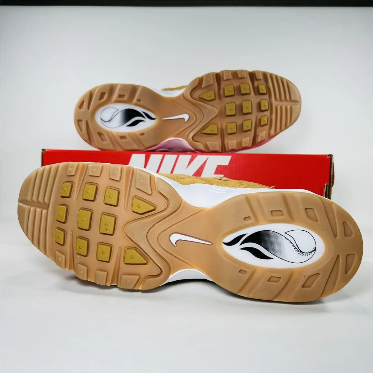 Nike shoes - Nike Air Griffey Max - Air Griffey Max - D06684 700 - Wheat / White / Gum Light Brown / Pollen 13