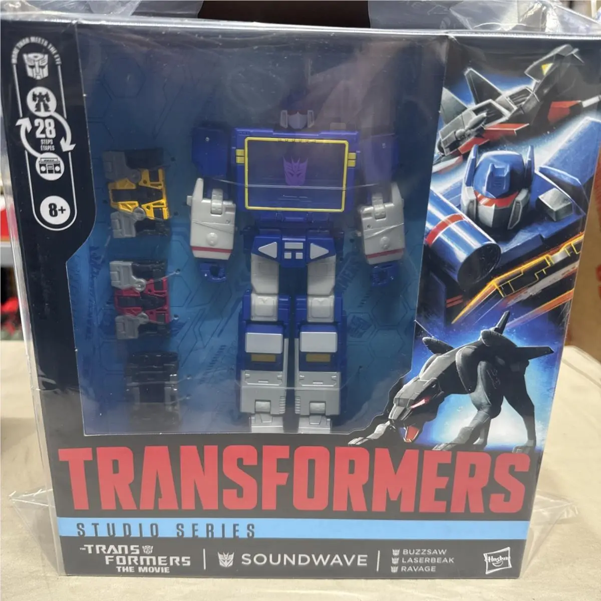 Transformers Studio Series Leader Class The Transformers: The Movie Soundwave
