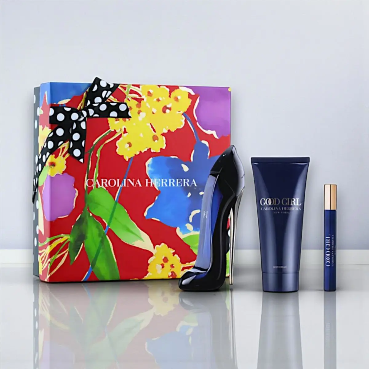Good Girl York by Carolina Herrera Set 3 Pcs Edp 2.7 0.34 Lotion 3.4