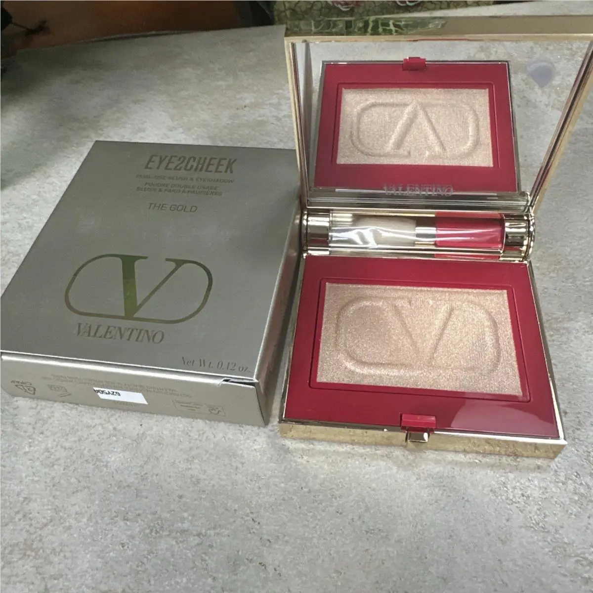 Valentino Eye2Cheek Dual Use Blush Eyeshadow The Gold 600 Limited Edition
