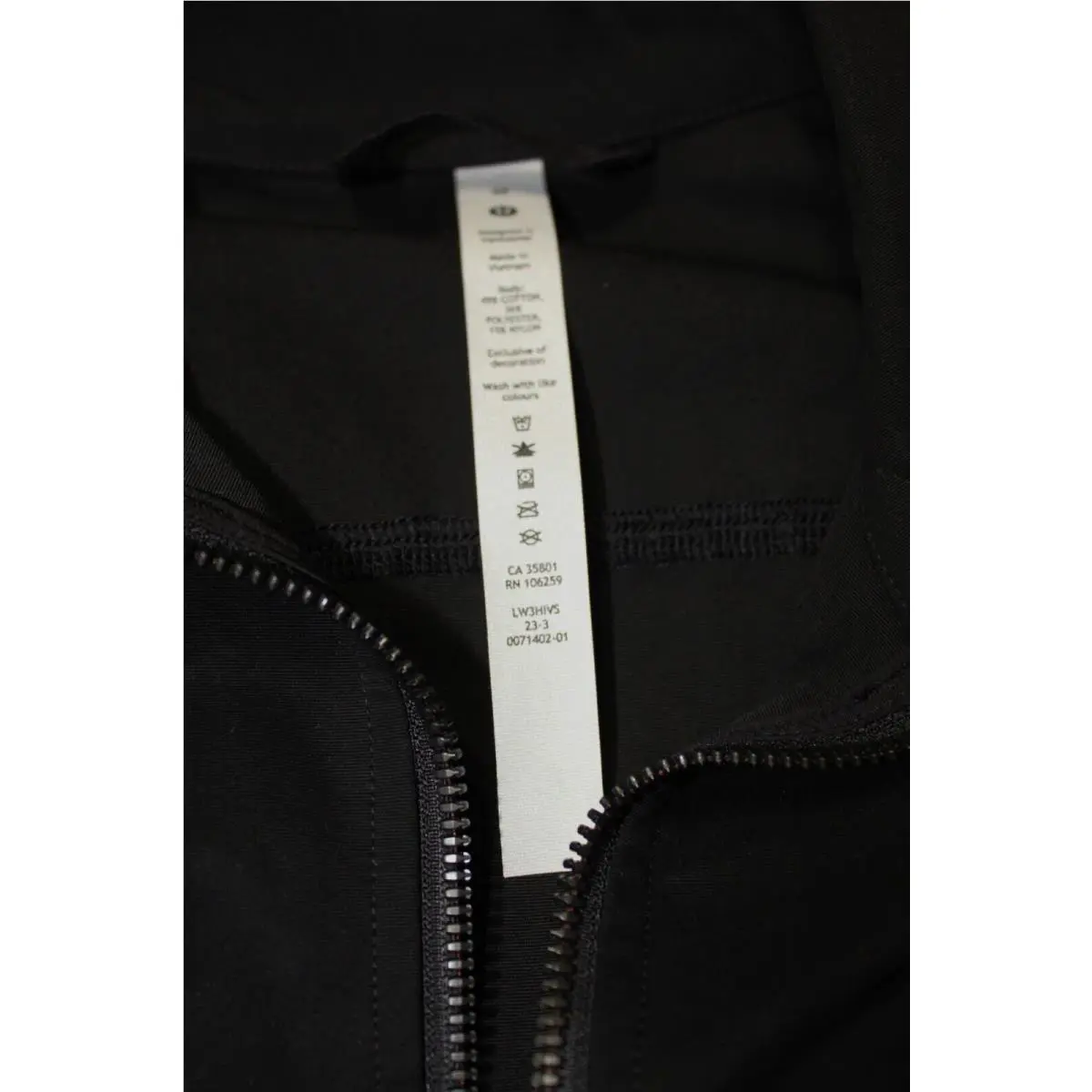 Lululemon clothing - Lululemon Glyde 2-in1 Adaptable Jacket - Black 6