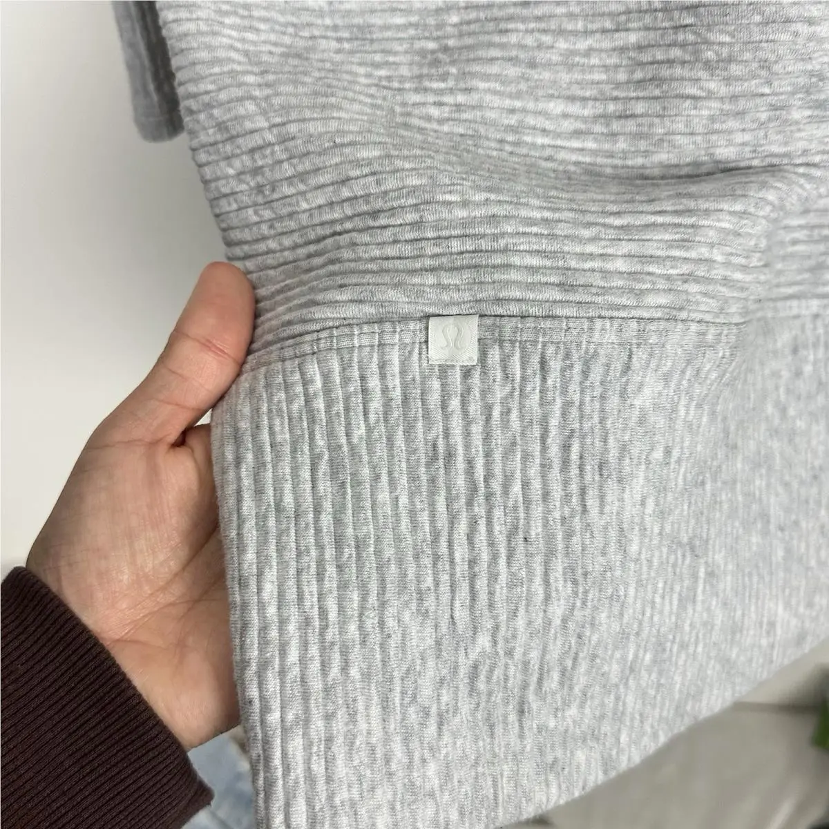 Lululemon clothing - Gray 8