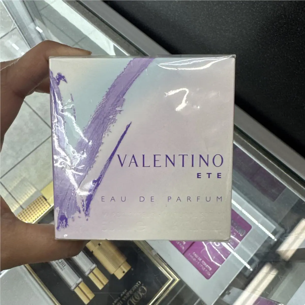 Valentino V 1.7oz Women`s Perfume